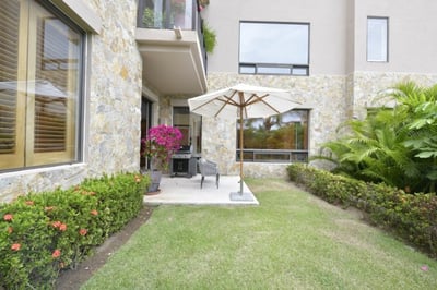Luxury Villa Photo #14