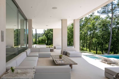 Luxury Villa Photo #6
