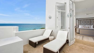 Luxury Villa Photo #5