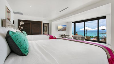Luxury Villa Photo #34