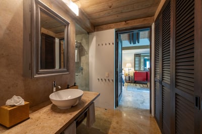 Luxury Villa Photo #59