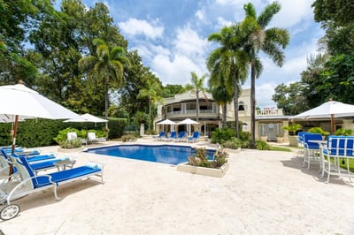 Luxury Villa Photo #4