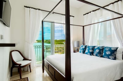 Luxury Villa Photo #20