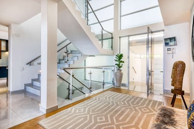 Luxury Villa Photo #24