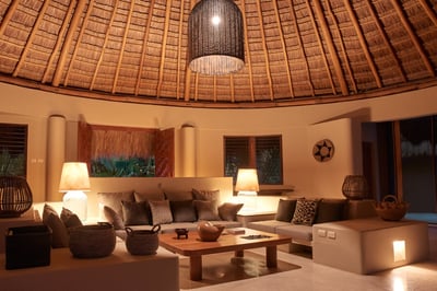 Luxury Villa Photo #6