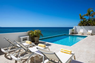 Luxury Villa Photo #2