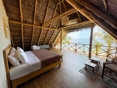 Luxury Villa Photo #16