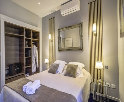 Luxury Villa Photo #25