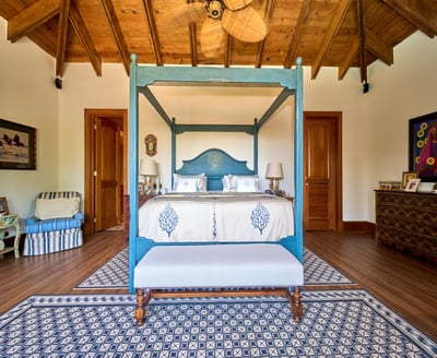 Luxury Villa Photo #37