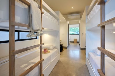 Luxury Villa Photo #18