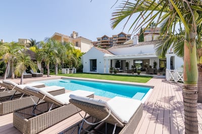 Luxury Villa Photo #2