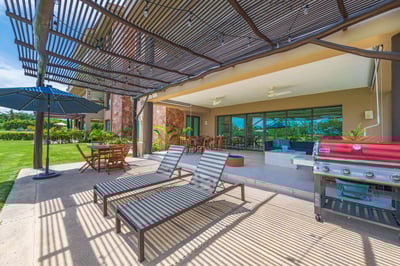 Luxury Villa Photo #6