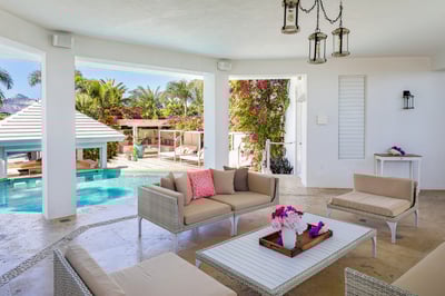 Luxury Villa Photo #32