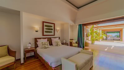 Luxury Villa Photo #46