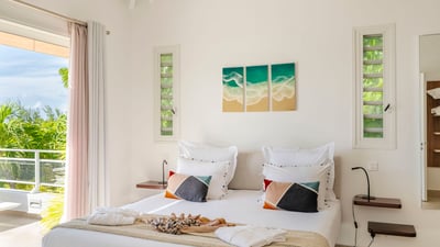 Luxury Villa Photo #42