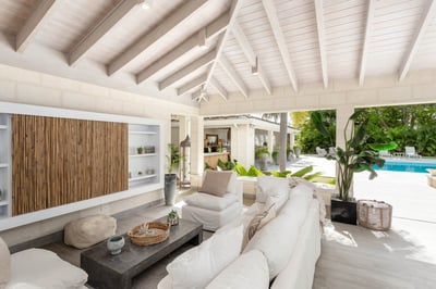 Luxury Villa Photo #7
