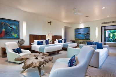 Luxury Villa Photo #25