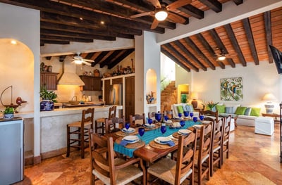 Luxury Villa Photo #21