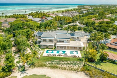 Luxury Villa Photo #9
