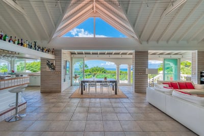 Luxury Villa Photo #22