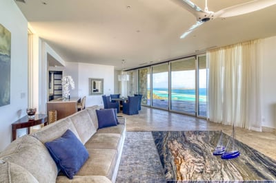 Luxury Villa Photo #5