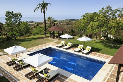 Luxury Villa Photo #4