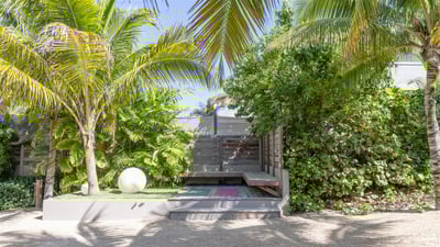 Luxury Villa Photo #12