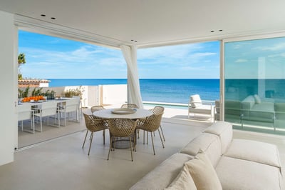 Luxury Villa Photo #18