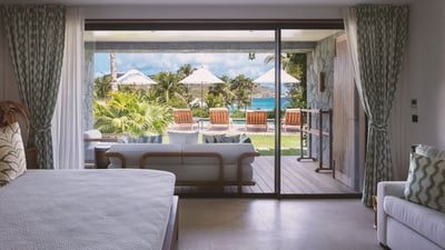 Bedroom 3: On the main&nbsp;level. King&nbsp;size bed, air conditioning, safe, dressing room, office