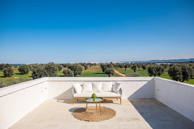 Luxury Villa Photo #13