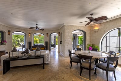 Luxury Villa Photo #11