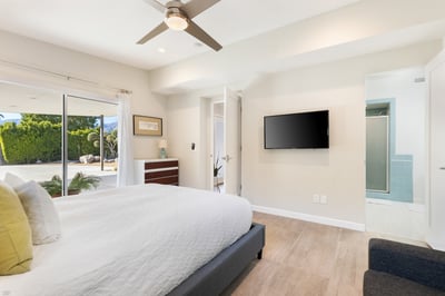 Luxury Villa Photo #38