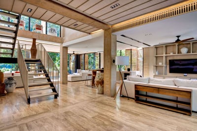 Luxury Villa Photo #18