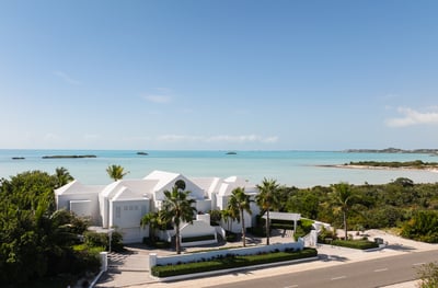 Luxury Villa Photo #9