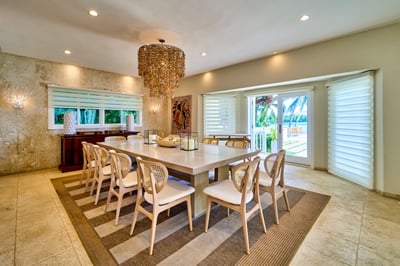 Luxury Villa Photo #16