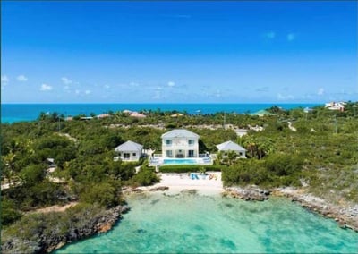 Luxury Villa Photo #6