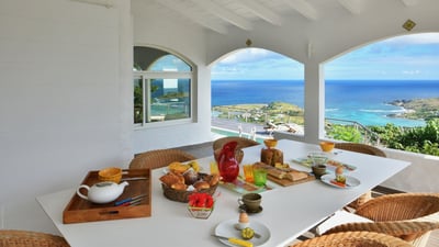 Luxury Villa Photo #23