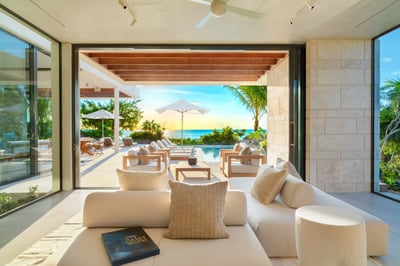 Luxury Villa Photo #39