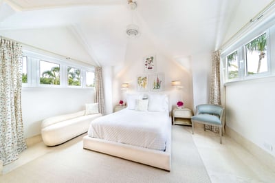 Luxury Villa Photo #25