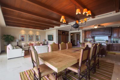 Luxury Villa Photo #10