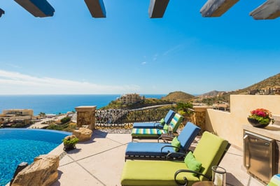 Luxury Villa Photo #11