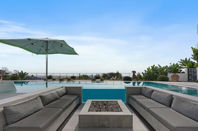 Luxury Villa Photo #6