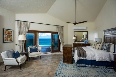 Luxury Villa Photo #12