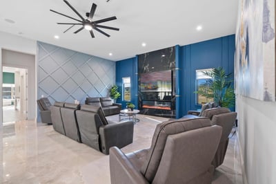 Luxury Villa Photo #29