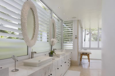 Luxury Villa Photo #24
