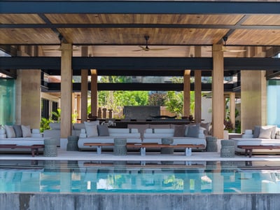 Luxury Villa Photo #13