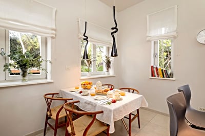 Luxury Villa Photo #12
