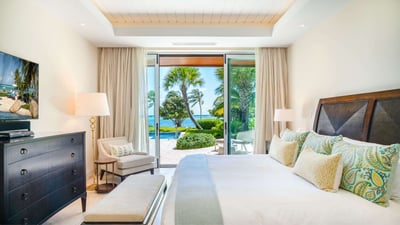 Luxury Villa Photo #12
