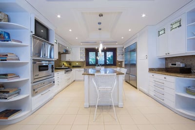 Luxury Villa Photo #18