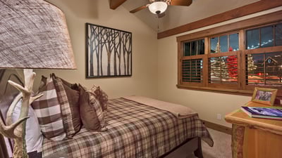 Queen Bedroom